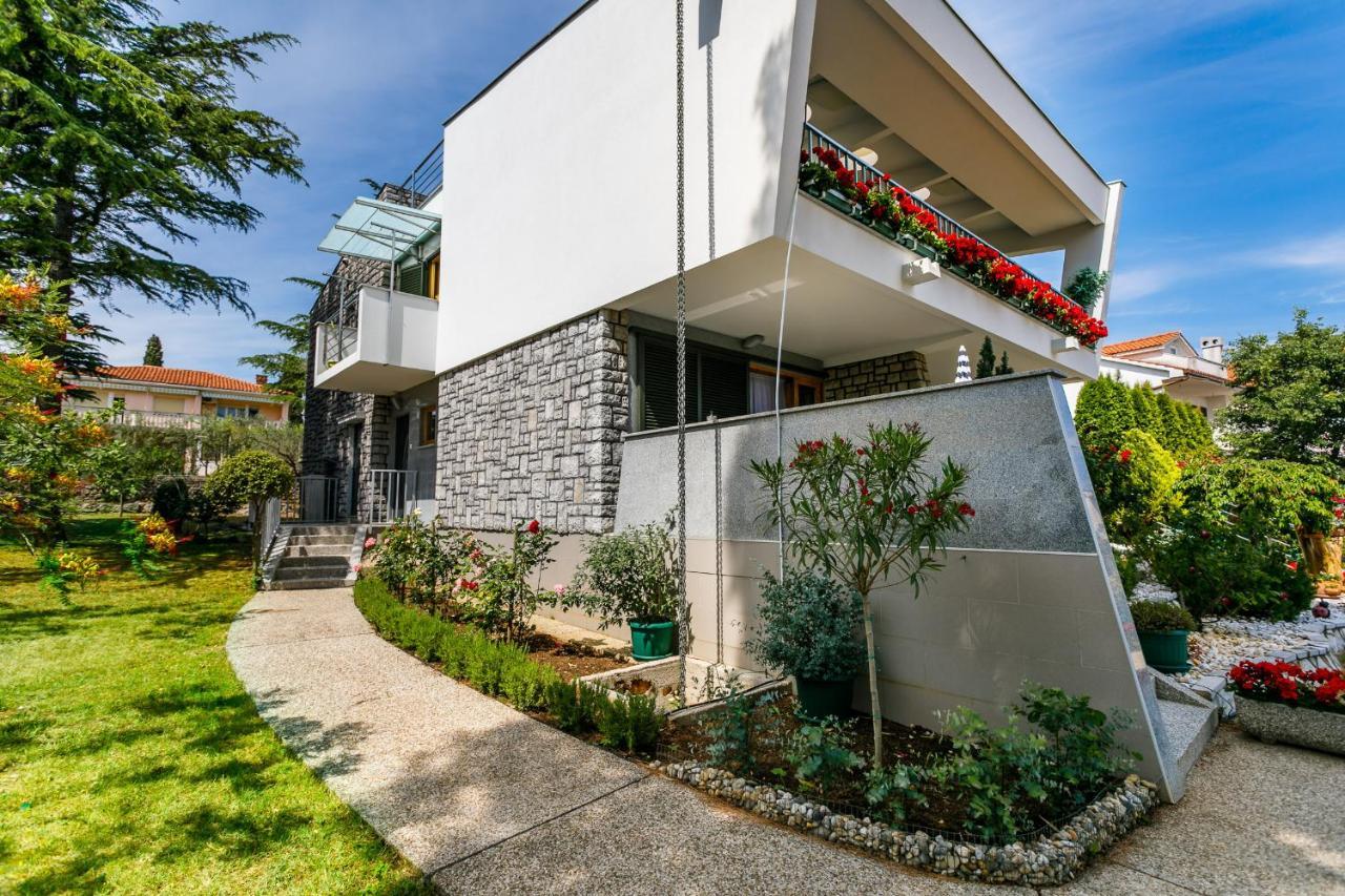 Studios Nada Krk Town Exterior photo