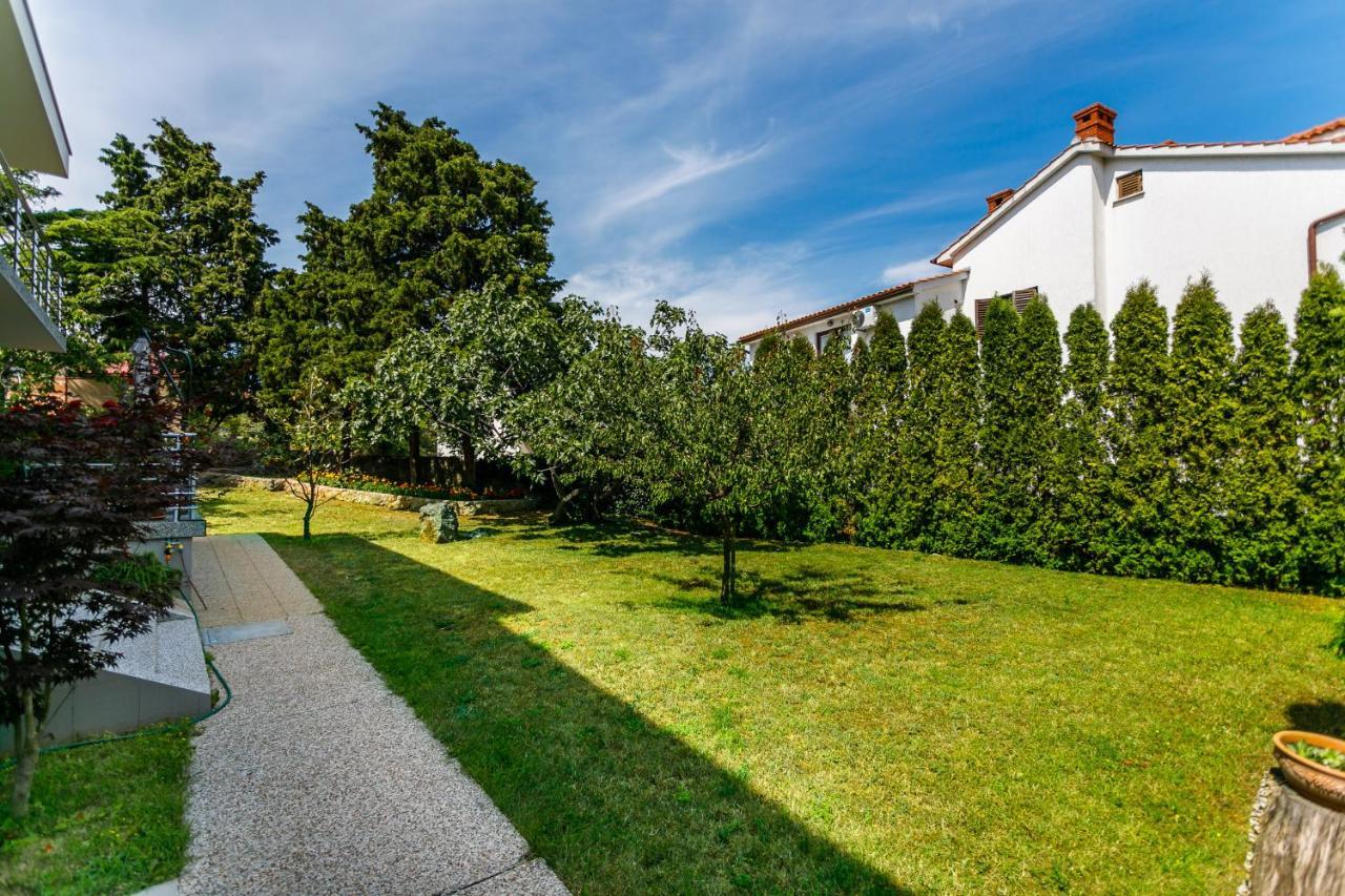 Studios Nada Krk Town Exterior photo
