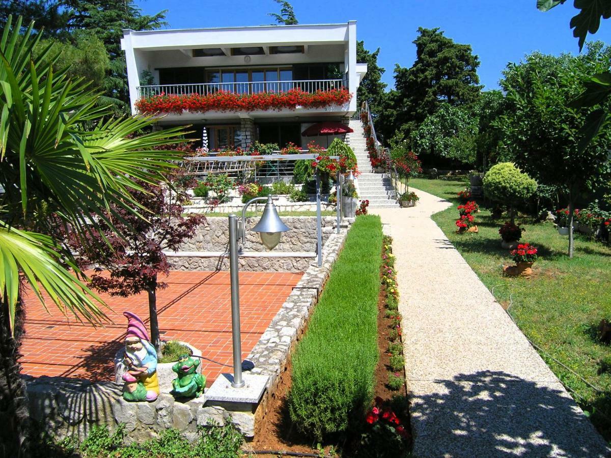 Studios Nada Krk Town Exterior photo