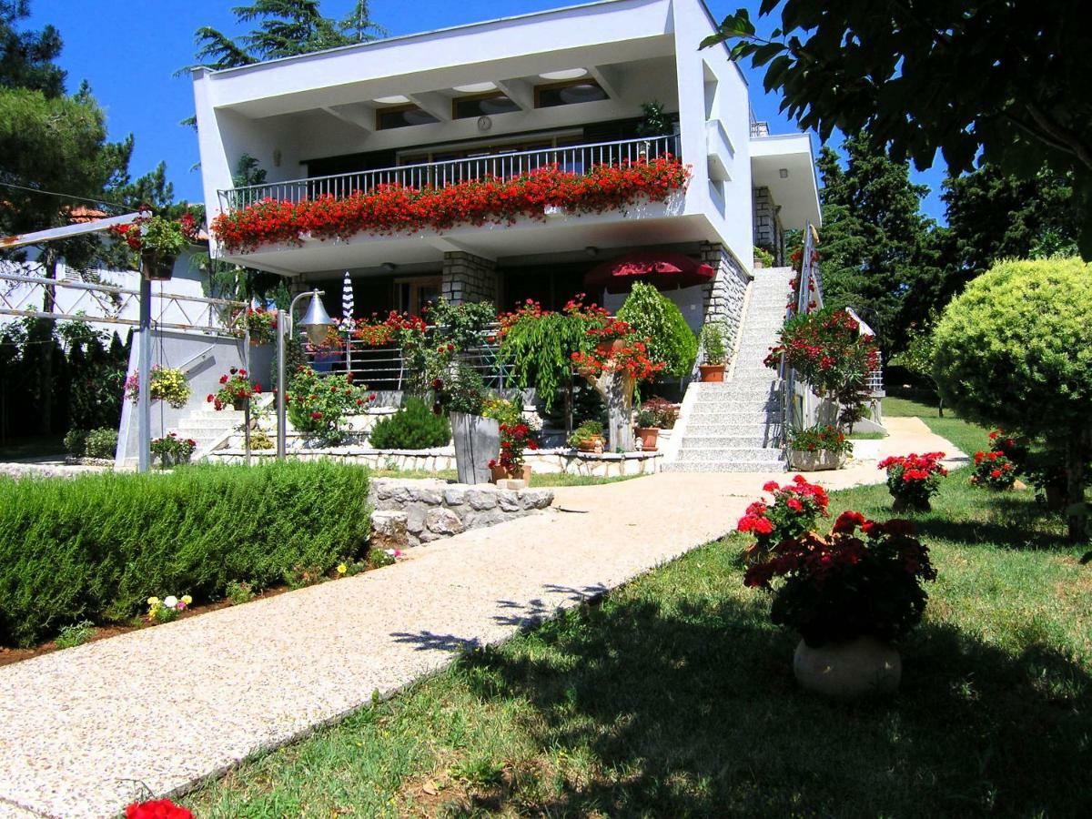 Studios Nada Krk Town Exterior photo